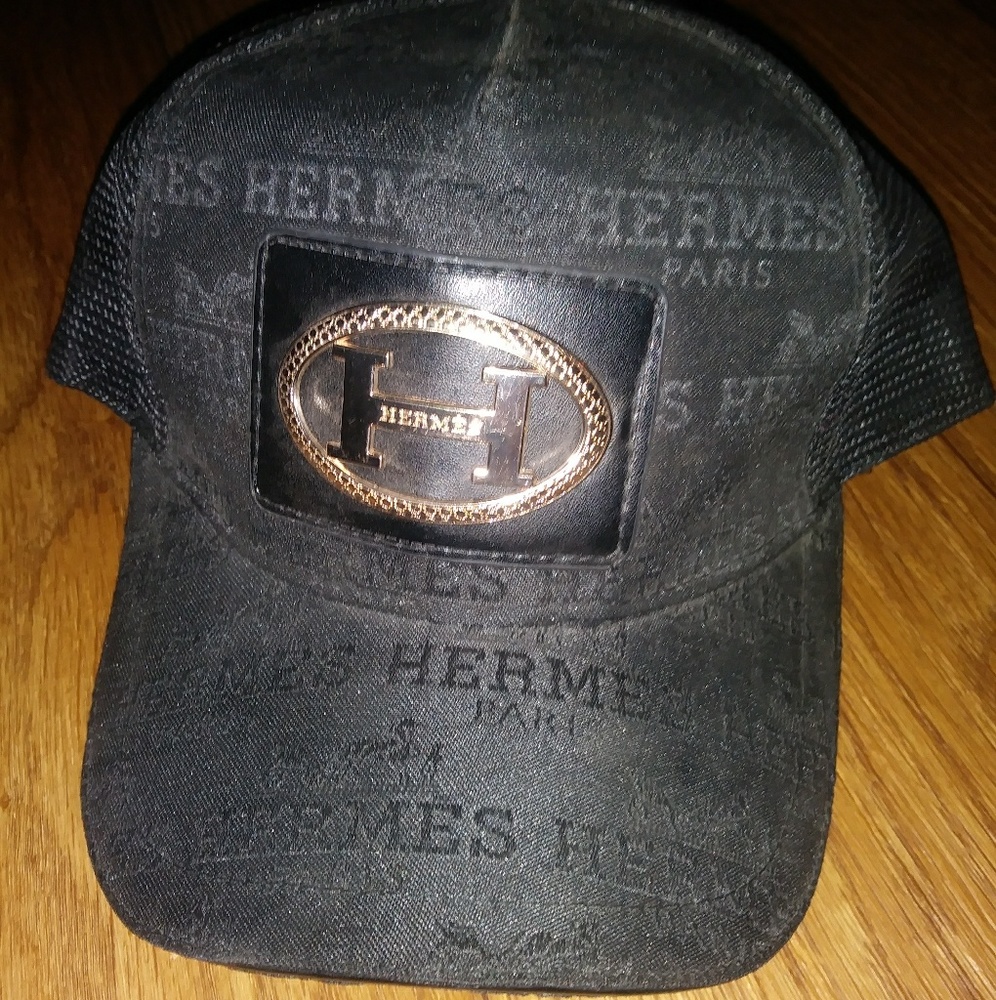 Hermes Paris snapback hat.